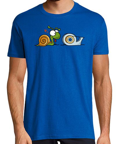 Camiseta Hombre Manga Corta Caracol y Celo - Las Apariencias Engañan laTostadora - latostadora.com - Modalova