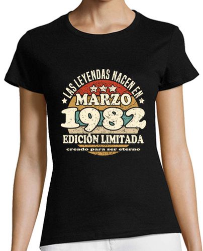 Camiseta Mujer Manga Corta Las leyendas nacen en marzo 1982 laTostadora - latostadora.com - Modalova