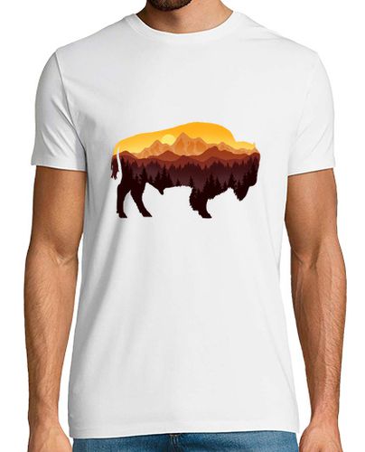 Camiseta Hombre Manga Corta Bisonte y bonito paisaje de montaña laTostadora - latostadora.com - Modalova