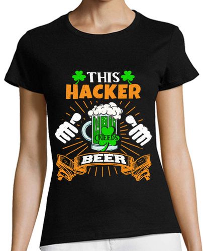 Camiseta mujer este hacker necesita cerveza saint patr - latostadora.com - Modalova