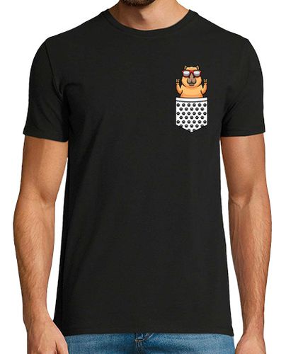 Camiseta Hombre Manga Corta Capibara de bolsillo mayor roedor carpi laTostadora - latostadora.com - Modalova