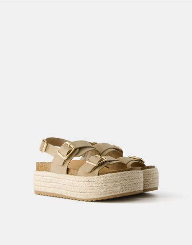 Sandalia Plataforma Hebillas Yute Mujer 35 - Bershka - Modalova