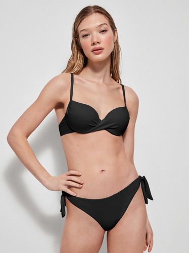 Top bikini capacidad con aro y foam copa C. - Gisela - Null - Modalova