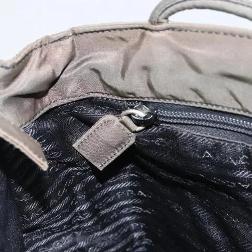 Pre-owned Nylon Handbag - Prada Vintage - Modalova