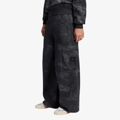 Pantaloni adidas Camo Pants XL - adidas Originals - Modalova