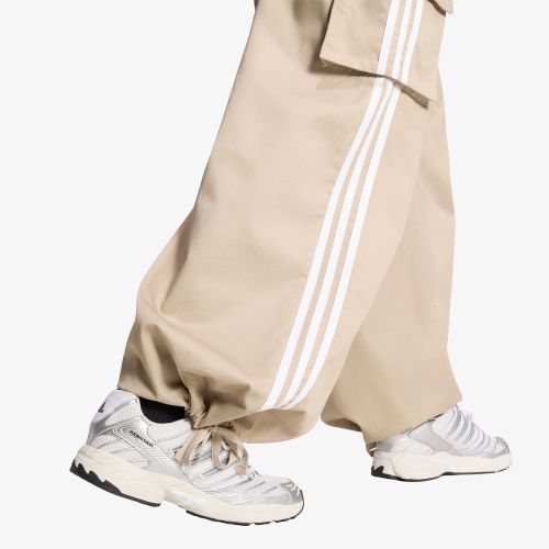 Pantaloni adidas Firebird Adilenium Twill 3S Cargo / L - adidas Originals - Modalova