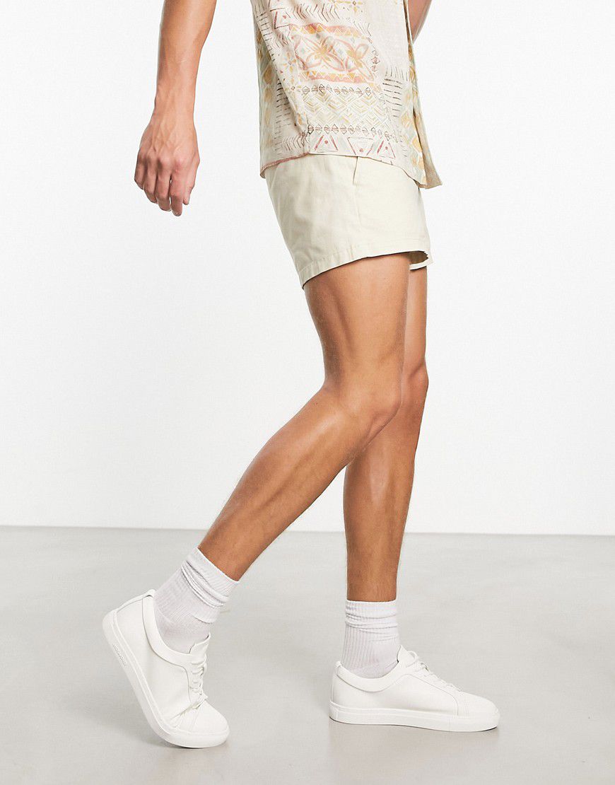 Pantaloncini chino skinny taglio super corto beige - ASOS DESIGN - Modalova