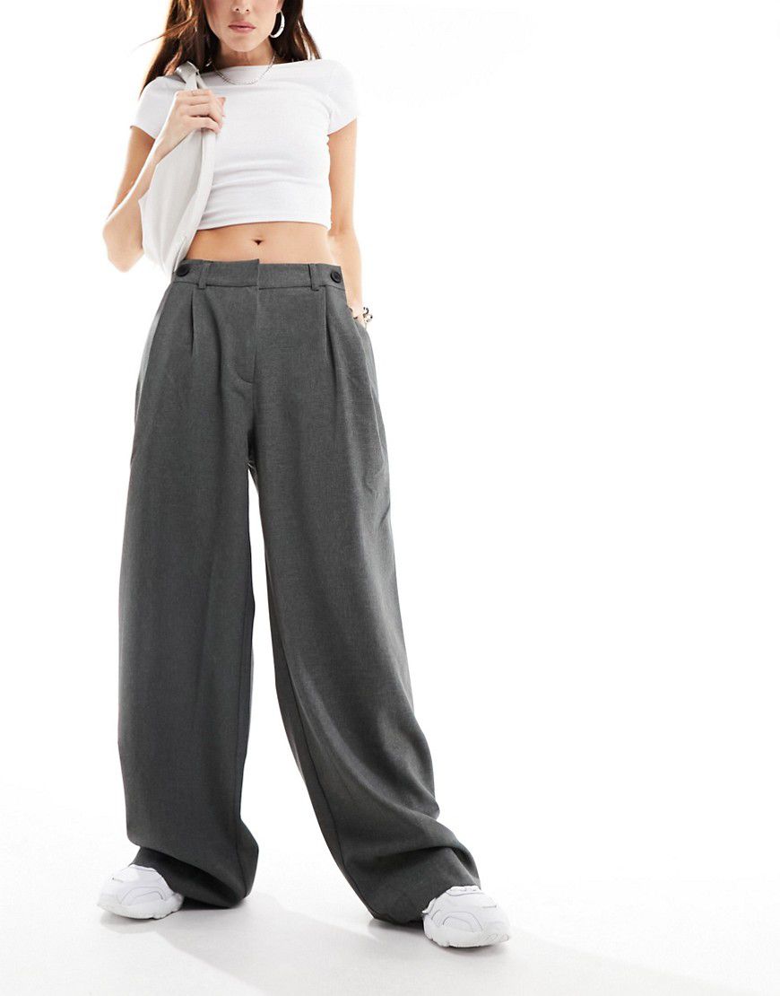 Pantaloni con doppio bottone grigi a righe - ASOS DESIGN - Modalova