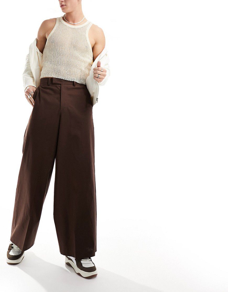 Pantaloni eleganti in misto lino marroni a fondo molto ampio - ASOS DESIGN - Modalova