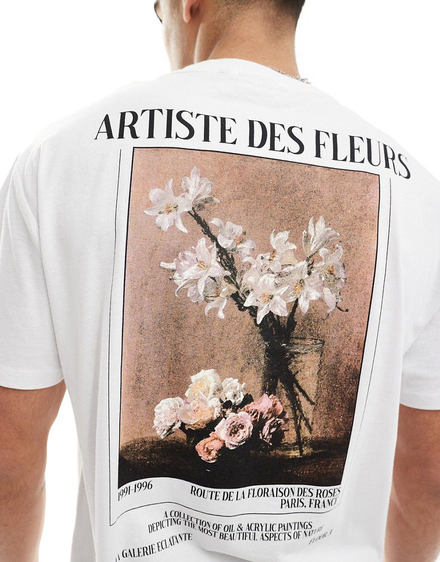 T-shirt comoda bianca con stampa di fiori sulla schiena - ASOS DESIGN - Modalova