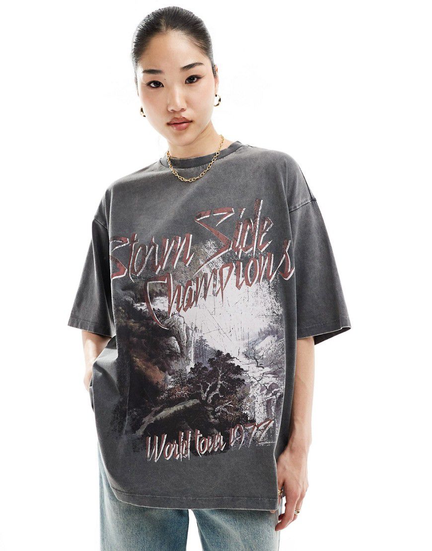 T-shirt oversize antracite slavato con grafica rock - ASOS DESIGN - Modalova