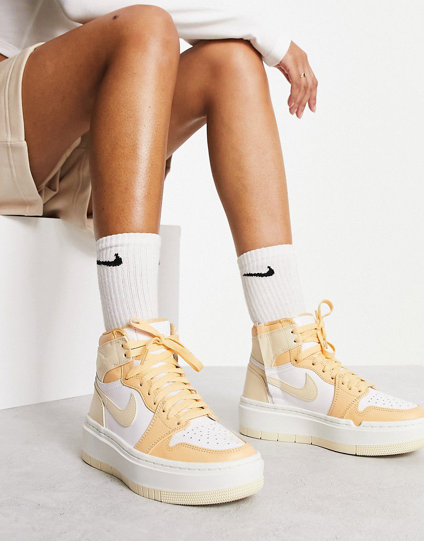 AJ1 Elevate - Sneakers oro celestiale con suola platform - Jordan - Modalova