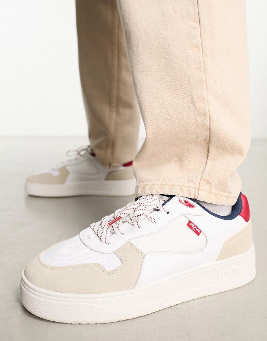Glide - Sneakers in pelle scamosciate color crema con etichetta con logo rossa - Levi's - Modalova