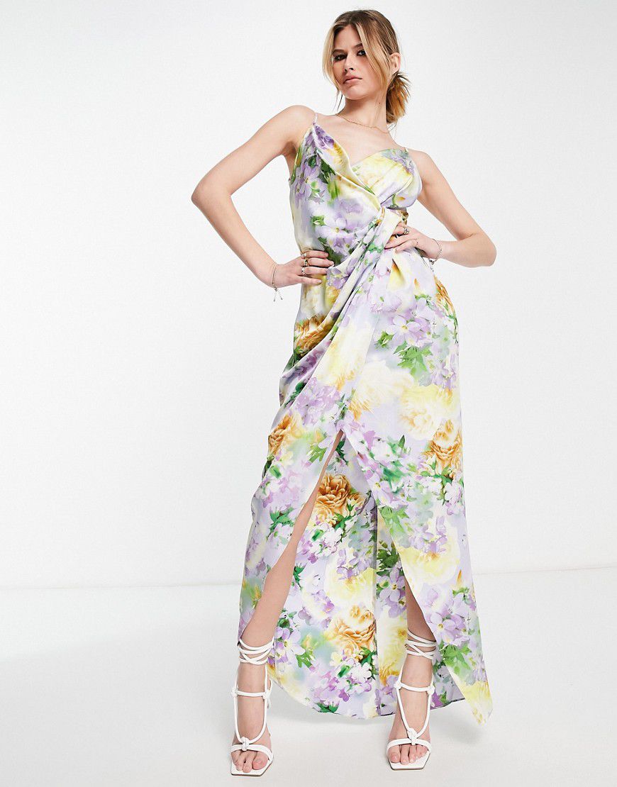 Vestito lungo avvolgente con spalline sottili in raso a fiori pastello tenue - Liquorish - Modalova