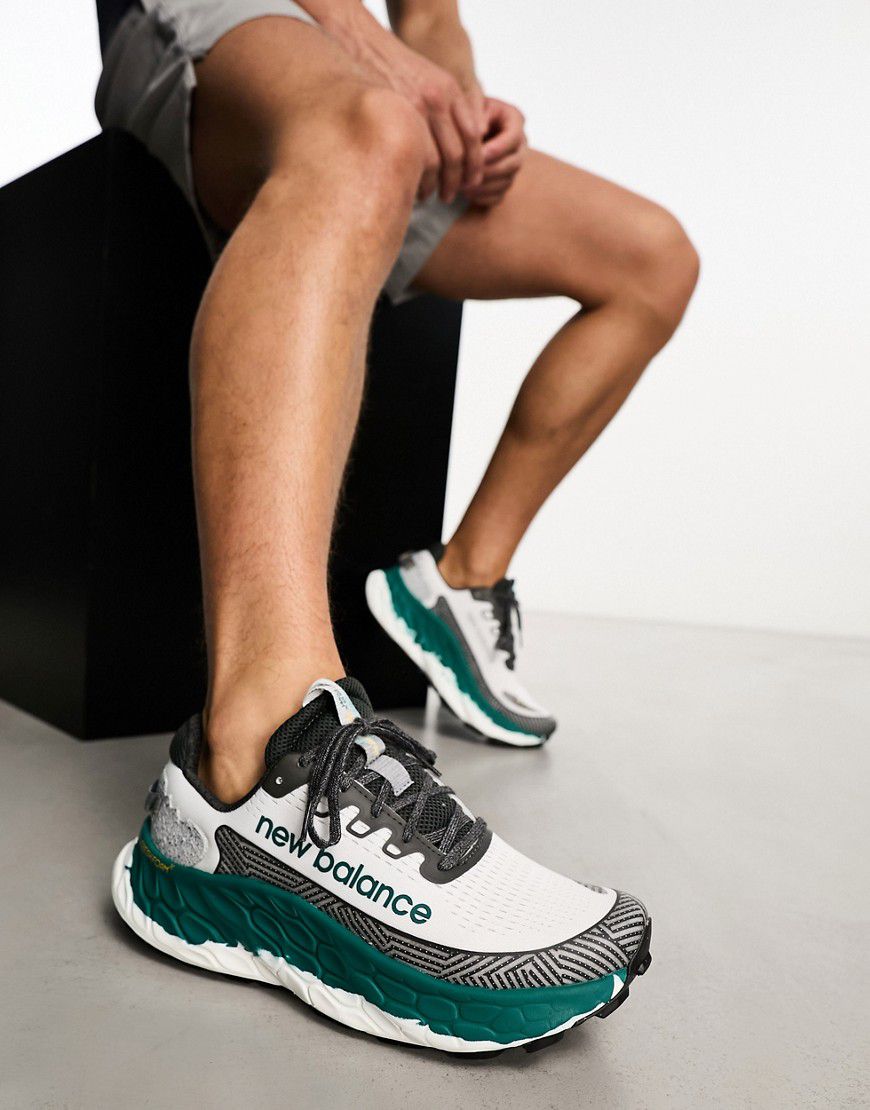 Running More - Sneakers grigie e verdi - New Balance - Modalova