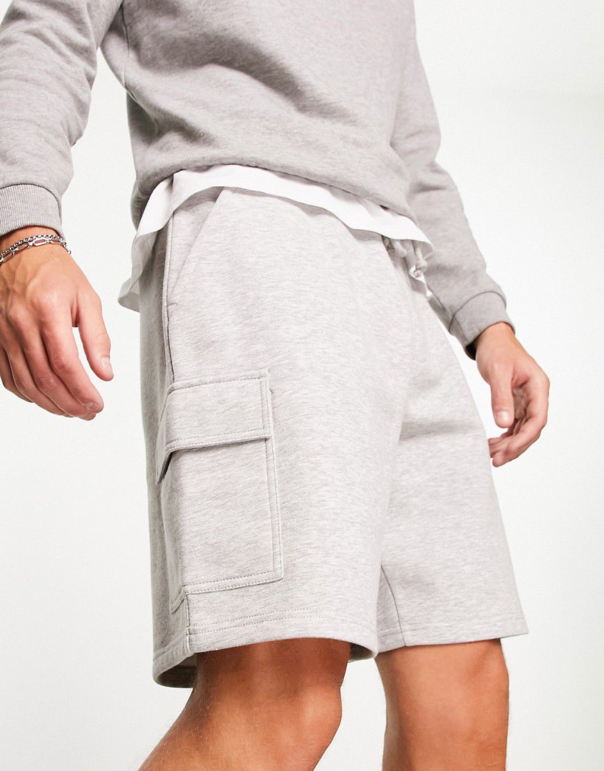 Pantaloncini cargo in jersey grigi - New Look - Modalova