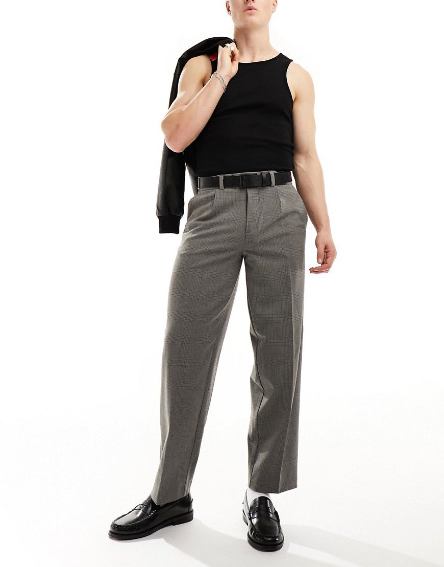 Pantaloni con fondo ampio marroni - New Look - Modalova