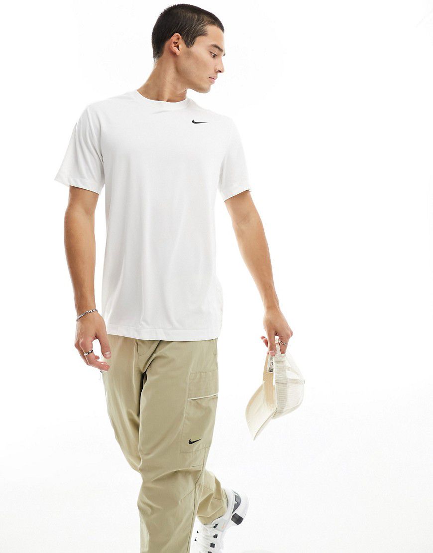 Reset Dri-FIT - T-shirt bianca - Nike Training - Modalova