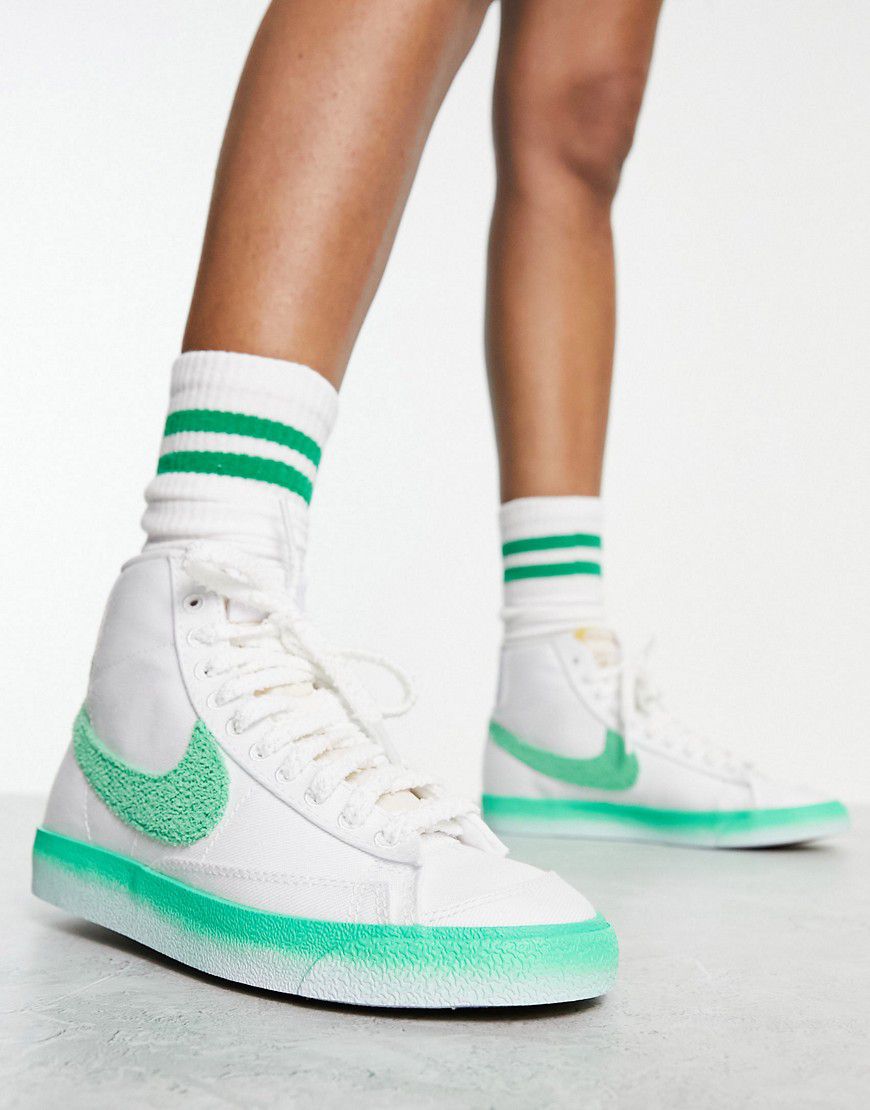 Blazer Mid Ray Of Hope - Sneakers bianche e verde primavera - Nike - Modalova