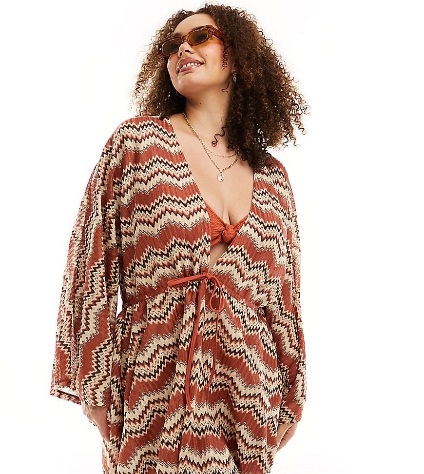 Kimono da spiaggia corto ampio color ruggine ricamato - South Beach Curve - Modalova