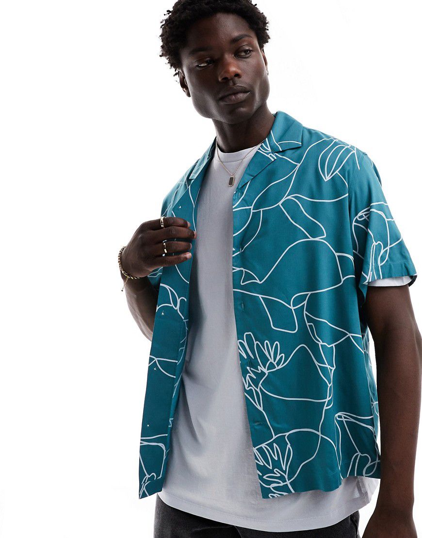 Camicia oversize con stampa di fiore delineato e colletto - Selected Homme - Modalova