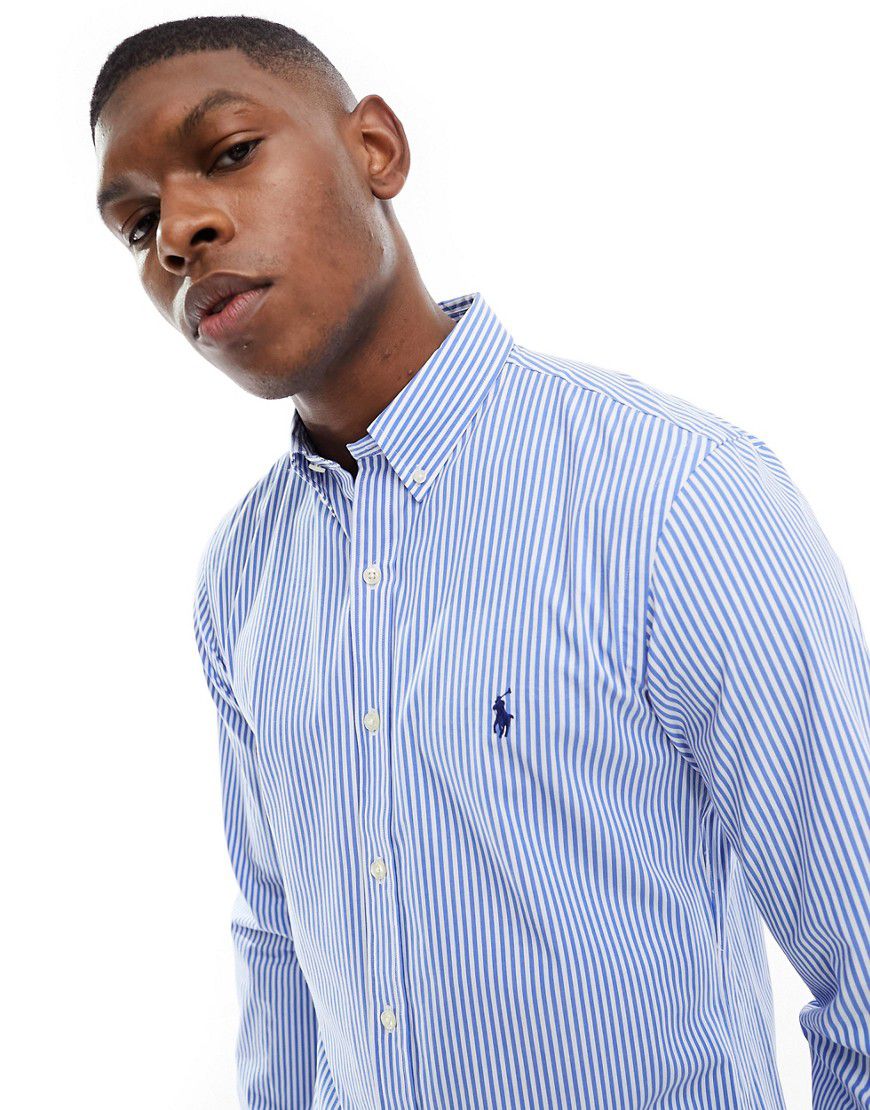 Camicia slim elasticizzata in popeline azzurra e bianca a righe con logo a icona - Polo Ralph Lauren - Modalova