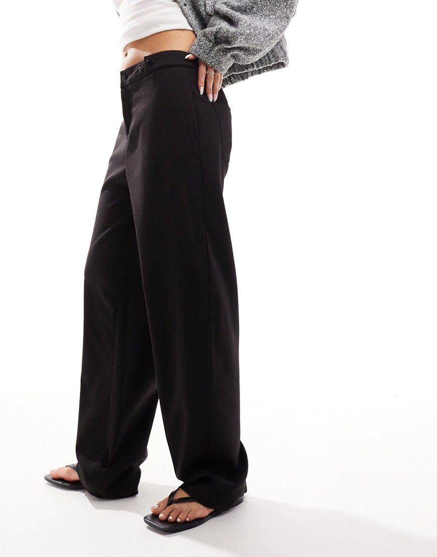Pantaloni ampi sartoriali neri regolabili sul lato - Pimkie - Modalova