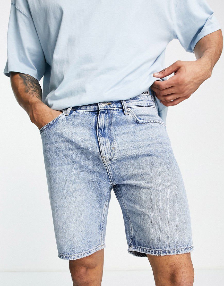 Pantaloncini di jeans vestibilità comoda - Pull & Bear - Modalova