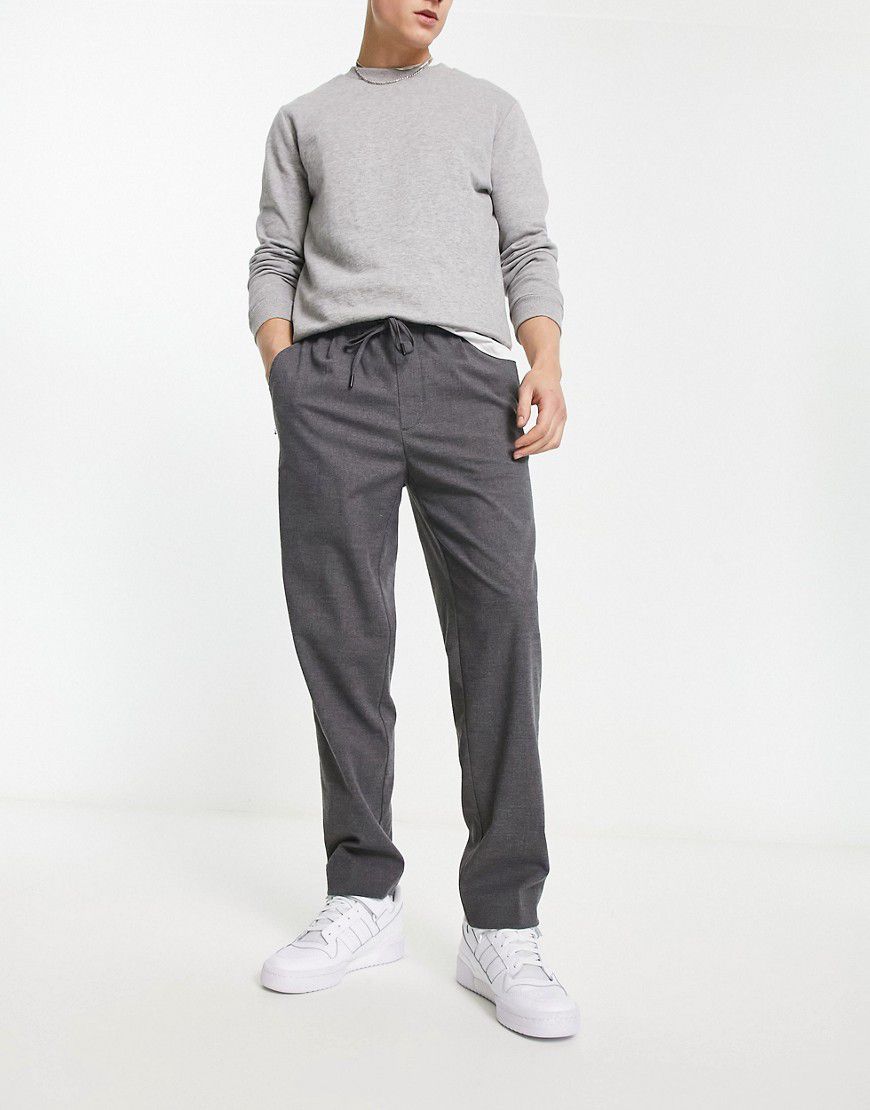 Pantaloni eleganti testurizzati grigi - In esclusiva per ASOS - Pull & Bear - Modalova