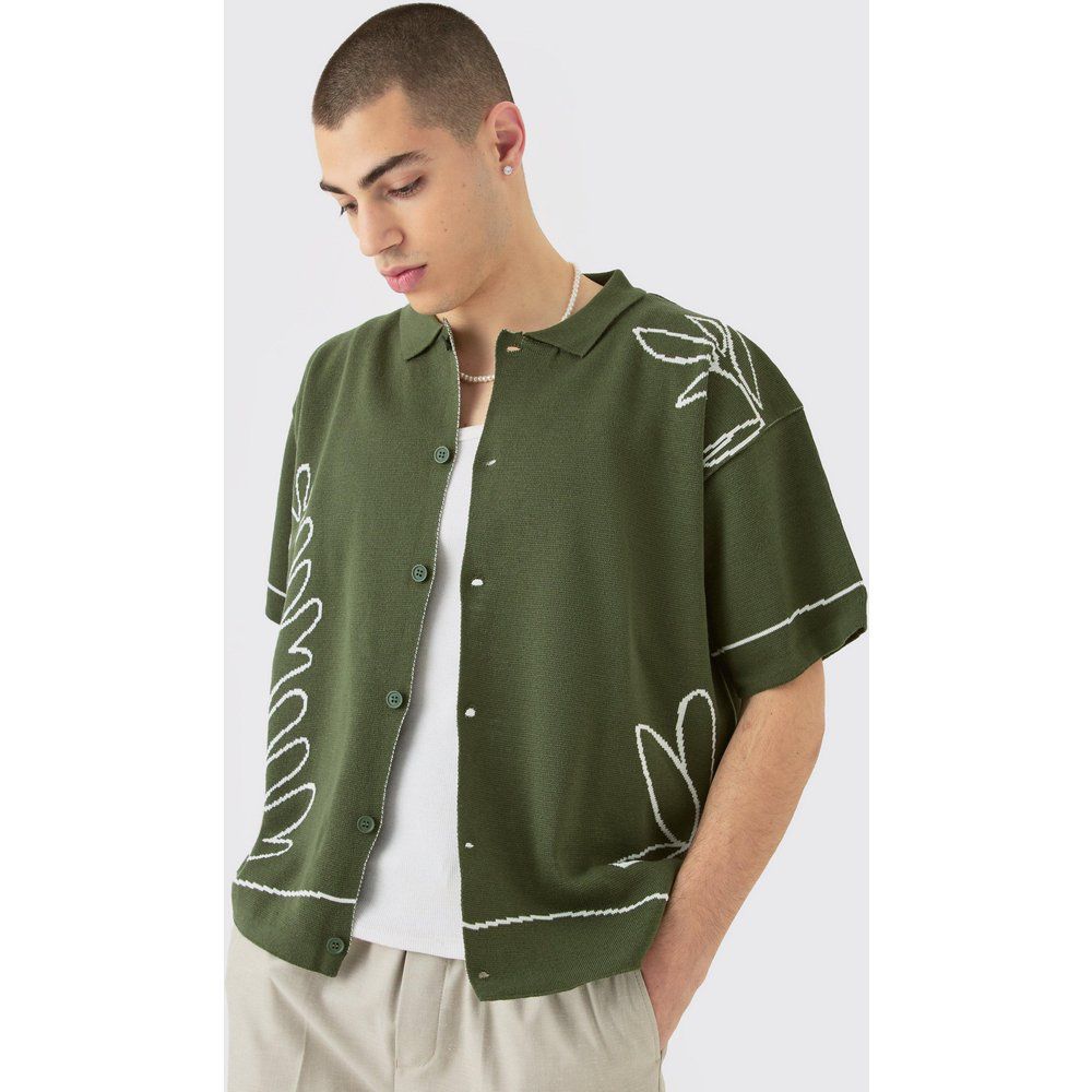 Camicia squadrata color oliva in maglia in jacquard con dettagli astratti - boohoo - Modalova