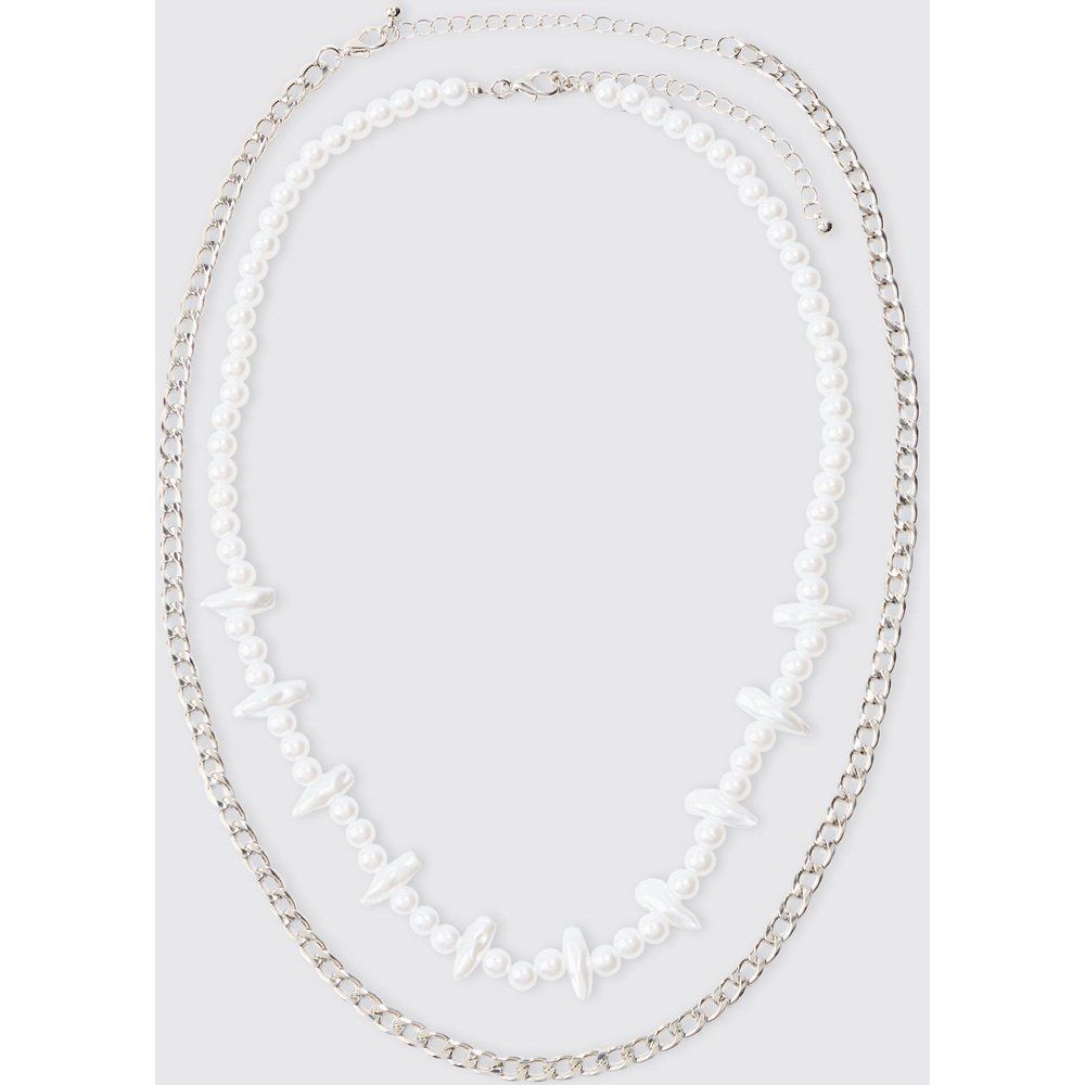 Collane a catena color argento con perle e metallo - set di 2 paia - boohoo - Modalova