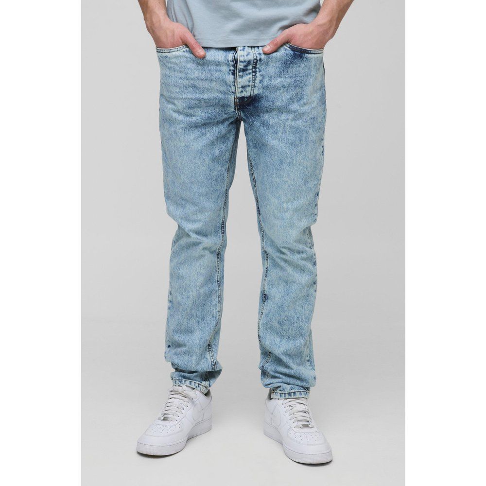 Jeans Tall Slim Fit in denim rigido - boohoo - Modalova