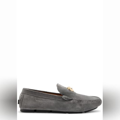 Versace best sale loafers price